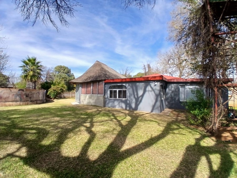 4 Bedroom Property for Sale in Kuruman Northern Cape